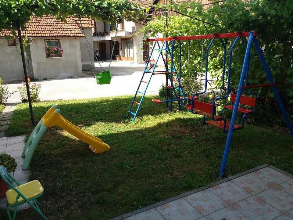 Apartmani Kristanic Karlovac Exteriér fotografie